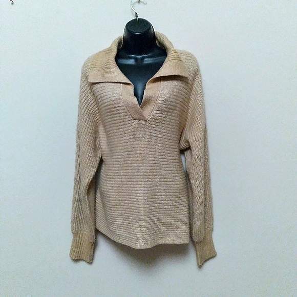 cupcakes & cashmere Sweaters - Final Sale - CUPCAKES & CASHMERE Lateral Ribbed Knit Sweater with Spread …